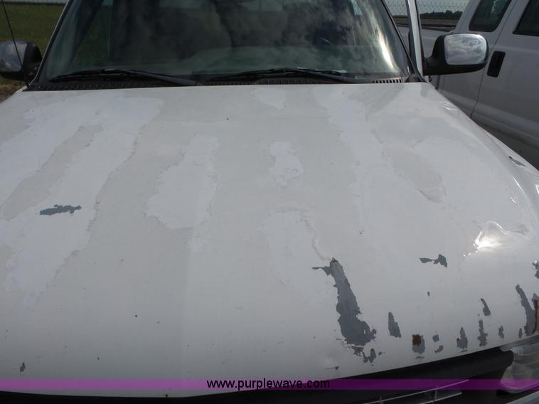 image for item L6888 2000 Chevrolet Silverado 1500 Ext. Cab pickup truck