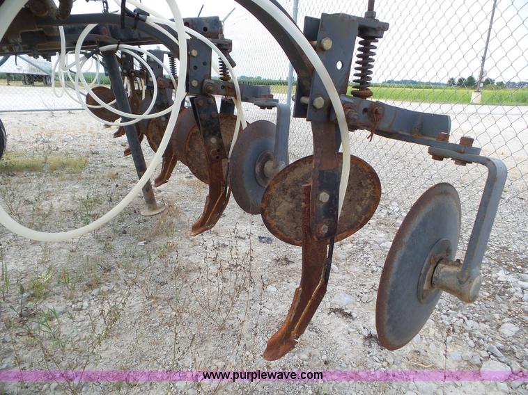 image for item L6889 DMI Nutri-Placr 4200 applicator