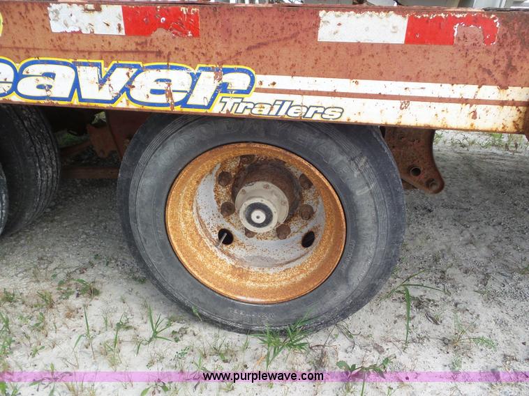 image for item L6891 2004 Eager Beaver 20XPT equipment trailer