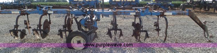 image for item L6900 DMI 3100 anhydrous ammonia applicator