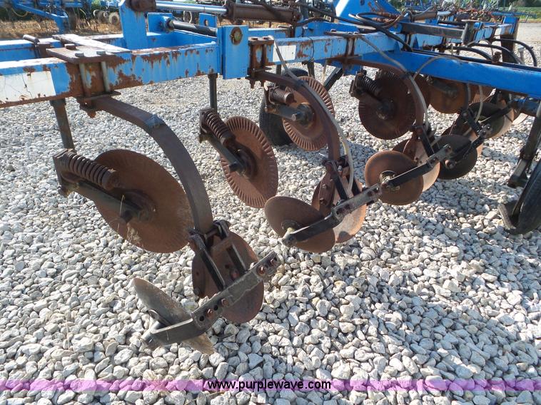 image for item L6900 DMI 3100 anhydrous ammonia applicator