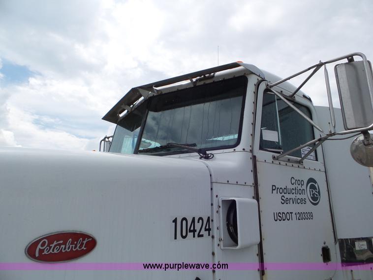 image for item L6906 1993 Peterbilt 377 semi truck