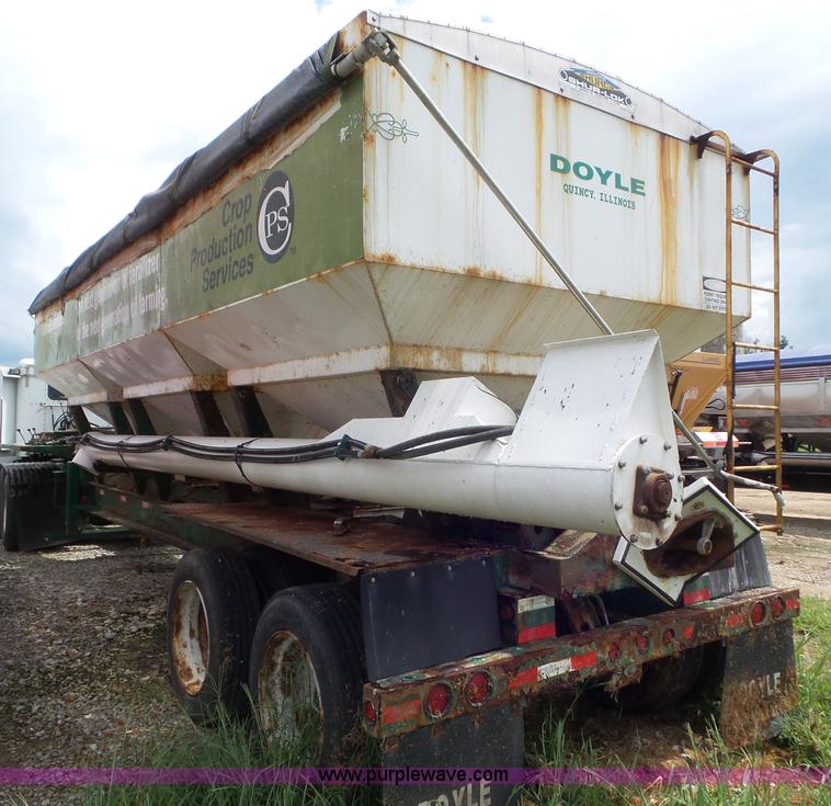image for item L6907 2007 Doyle 74 tender trailer