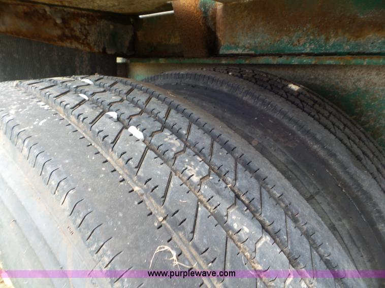 image for item L6907 2007 Doyle 74 tender trailer