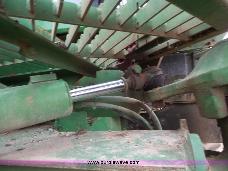 image for item L6908 2010 John Deere 4930 self-propelled applicator