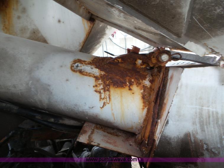 image for item L6909 Willmar 1600 tender bed