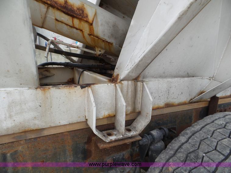 image for item L6909 Willmar 1600 tender bed