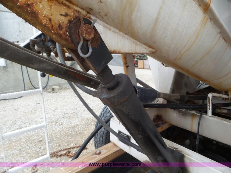 image for item L6909 Willmar 1600 tender bed