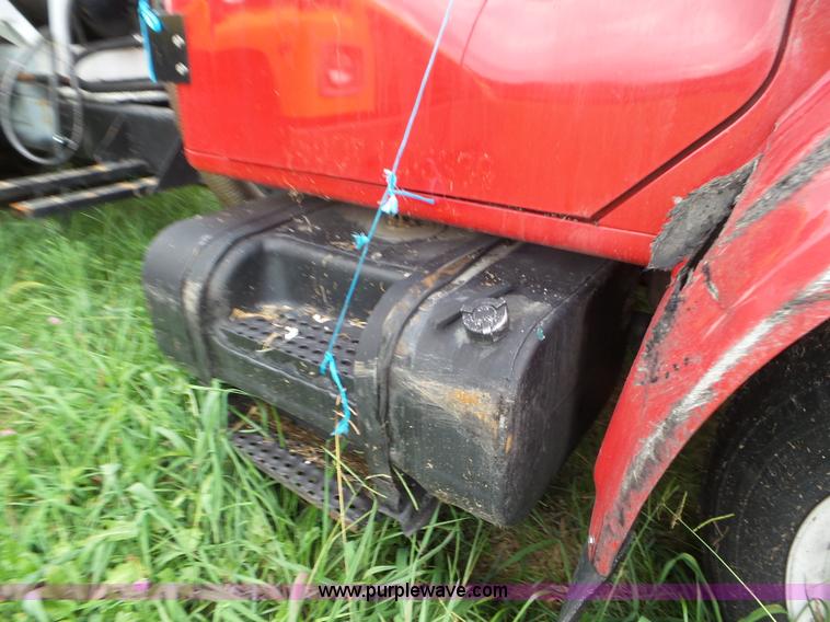 image for item L6912 1999 International 4900 tender truck