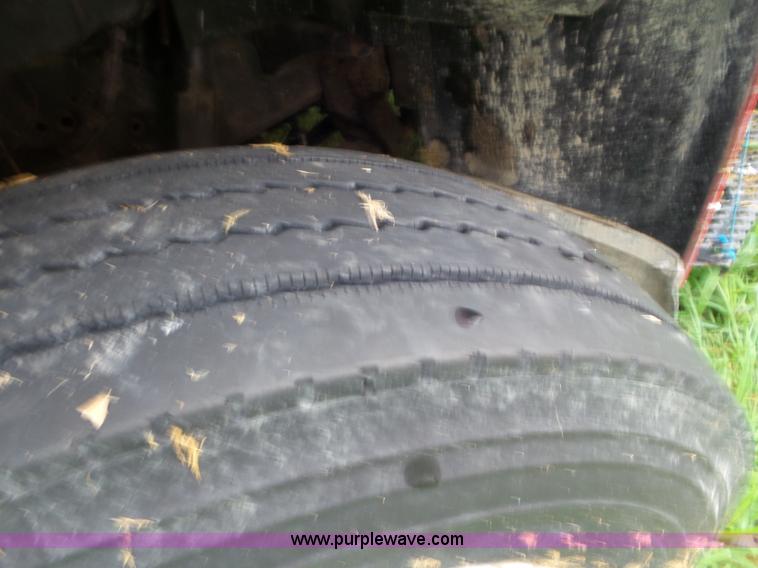 image for item L6912 1999 International 4900 tender truck