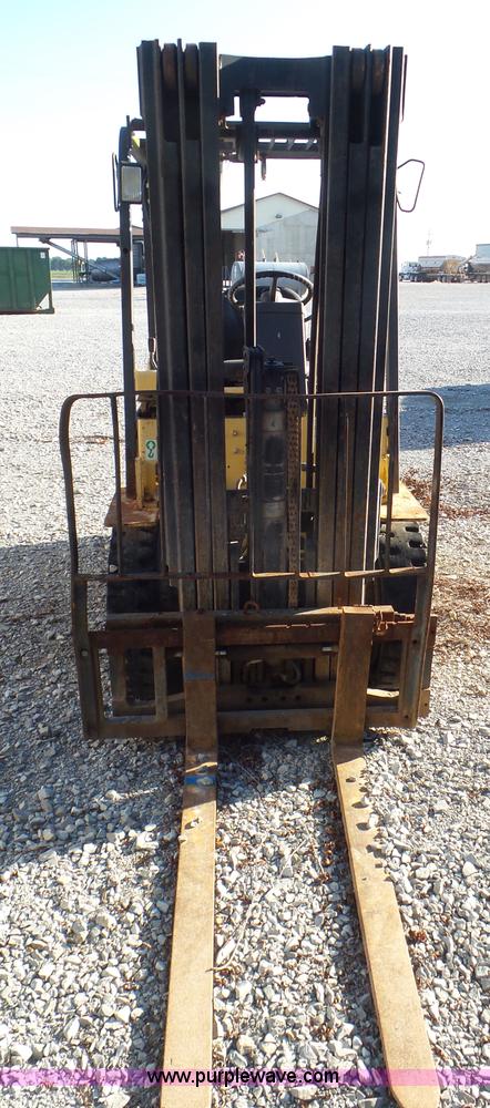 image for item L6915 1998 Daewoo G255 forklift