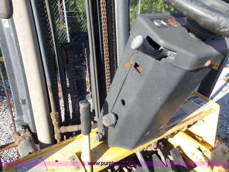 image for item L6915 1998 Daewoo G255 forklift