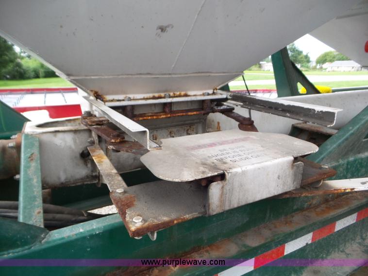 image for item L6919 2010 B&B tender trailer