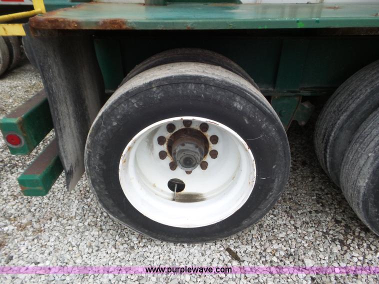 image for item L6919 2010 B&B tender trailer