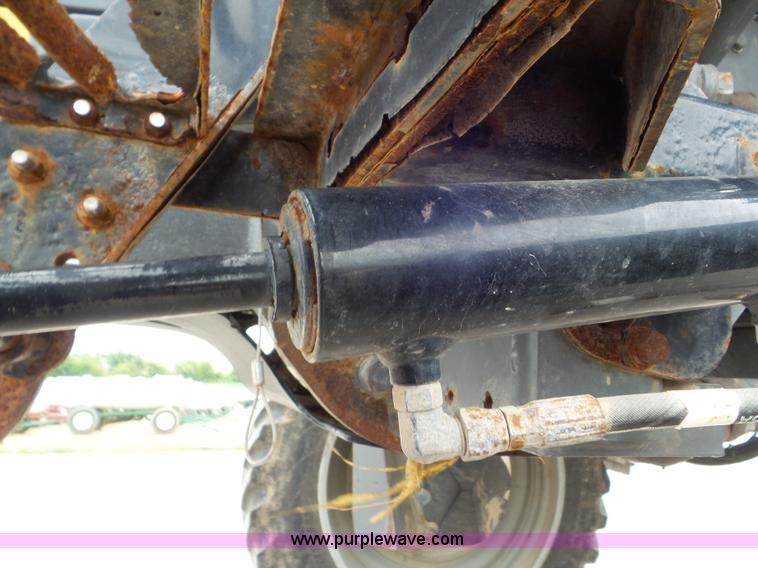 image for item L6922 2012 Ag-Chem RoGator RG1300 self-propelled applicator