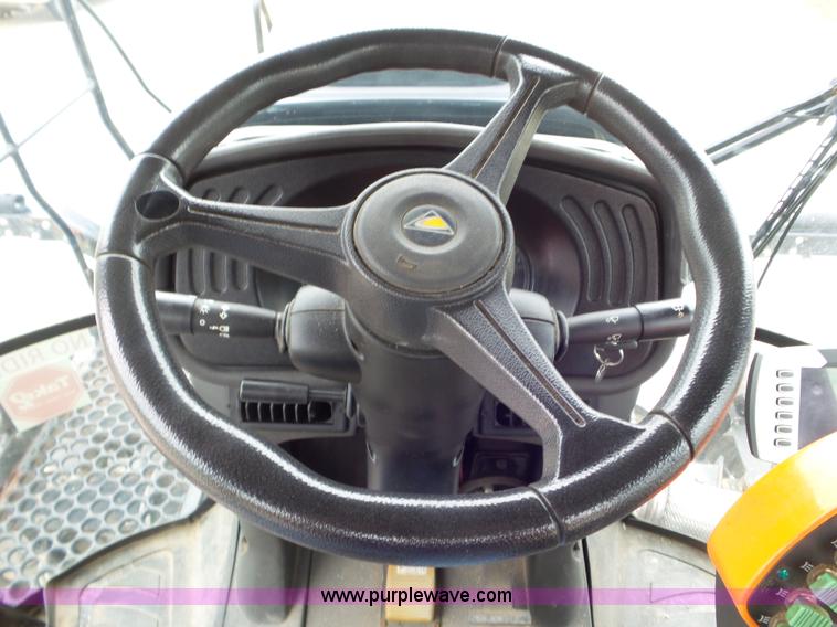 image for item L6922 2012 Ag-Chem RoGator RG1300 self-propelled applicator