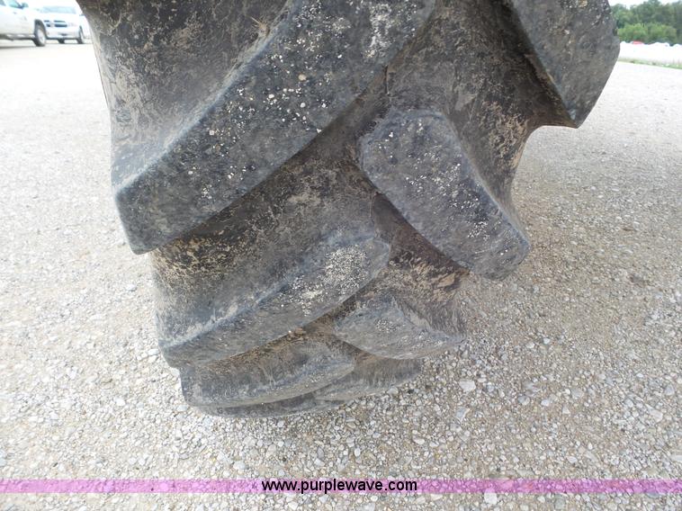 image for item L6922 2012 Ag-Chem RoGator RG1300 self-propelled applicator