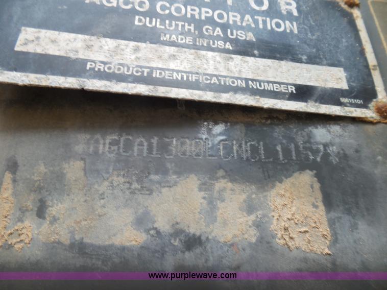 image for item L6922 2012 Ag-Chem RoGator RG1300 self-propelled applicator