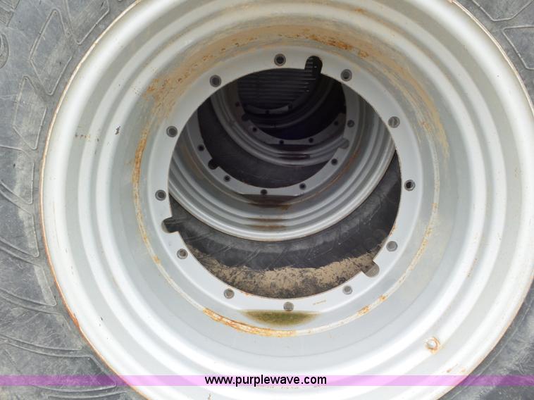 image for item L6922 2012 Ag-Chem RoGator RG1300 self-propelled applicator