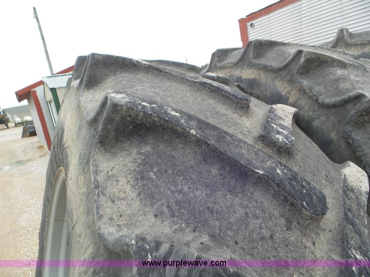 image for item L6922 2012 Ag-Chem RoGator RG1300 self-propelled applicator