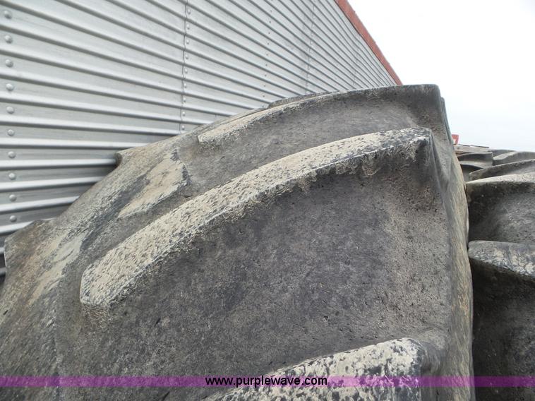 image for item L6922 2012 Ag-Chem RoGator RG1300 self-propelled applicator