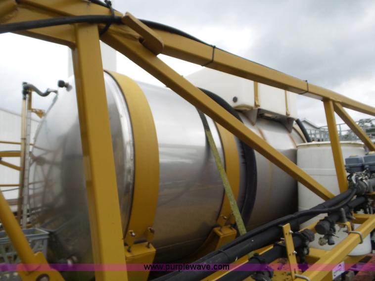 image for item L6923 AGCO liquid sprayer bed