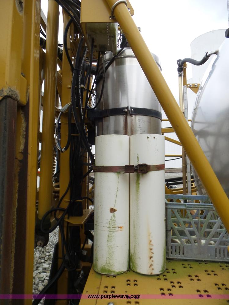 image for item L6923 AGCO liquid sprayer bed