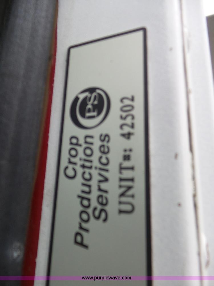 image for item L6924 1985 International tender truck