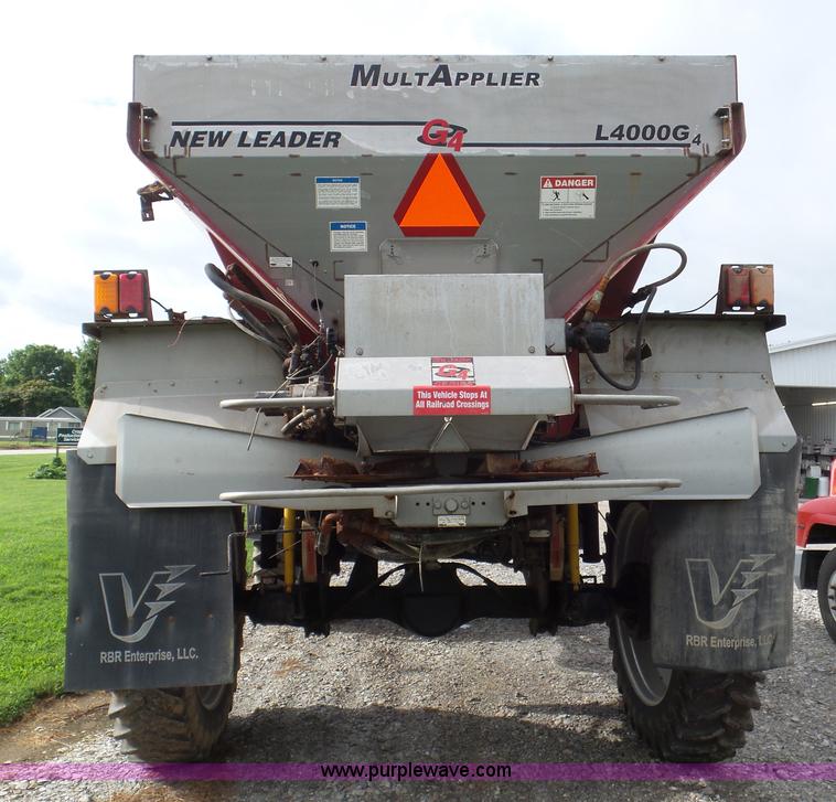 image for item L6925 2009 Vector V300 self-propelled applicator