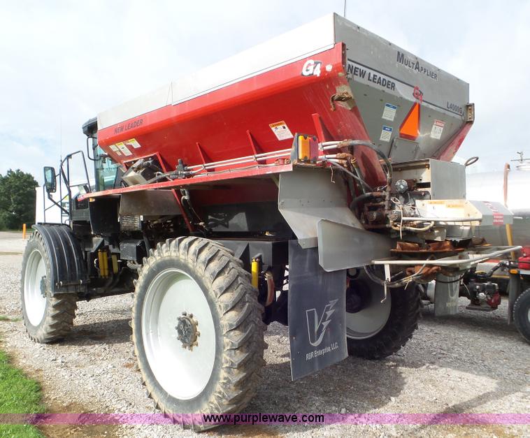 image for item L6925 2009 Vector V300 self-propelled applicator