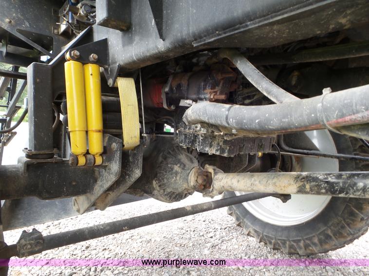 image for item L6925 2009 Vector V300 self-propelled applicator