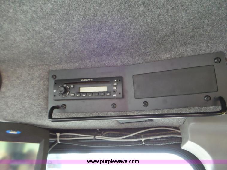 image for item L6926 2007 Ag-Chem RoGator 1074SS self-propelled applicator