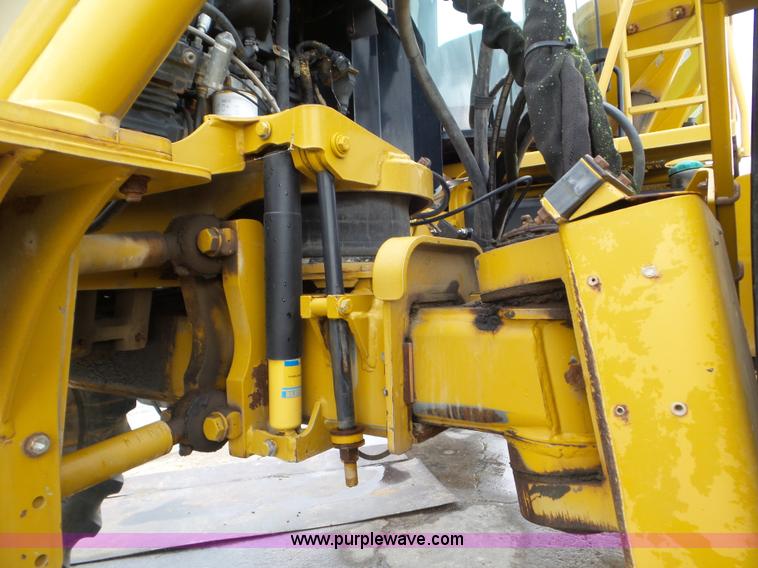 image for item L6926 2007 Ag-Chem RoGator 1074SS self-propelled applicator