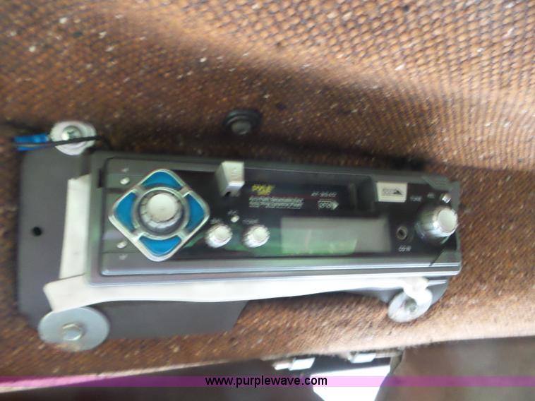 image for item L6927 1988 International F9370 truck chassis