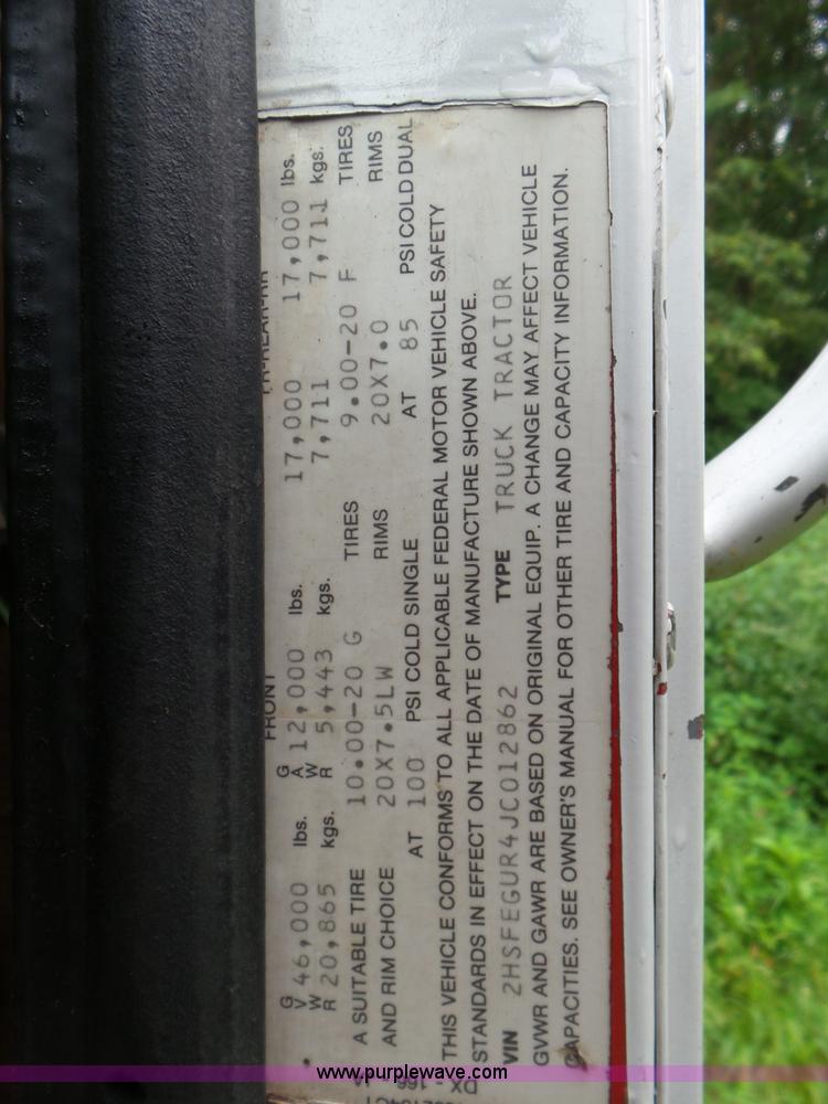 image for item L6927 1988 International F9370 truck chassis