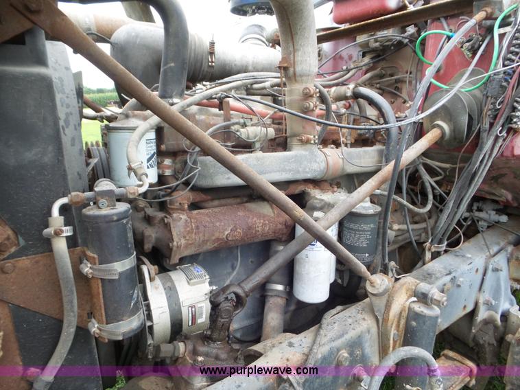 image for item L6930 1986 Mack R686ST tender truck