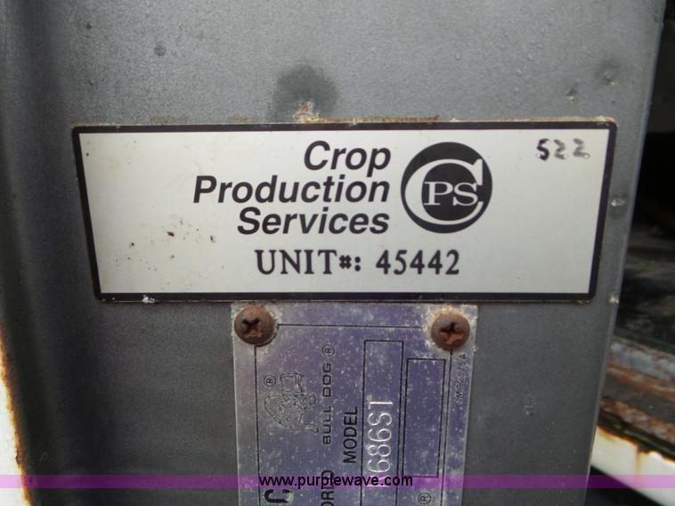 image for item L6930 1986 Mack R686ST tender truck