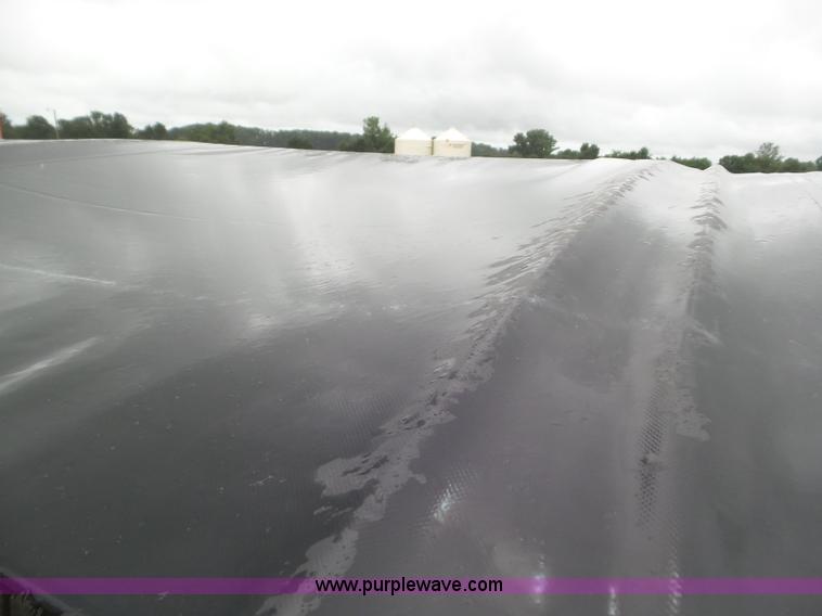 image for item L6931 1987 Mack R686ST tender truck