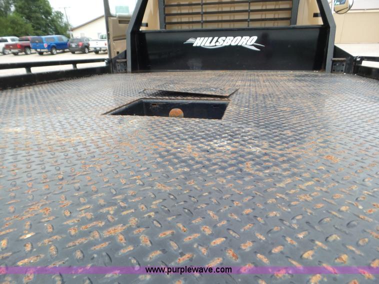 image for item L6932 1990 International 8100 flatbed truck