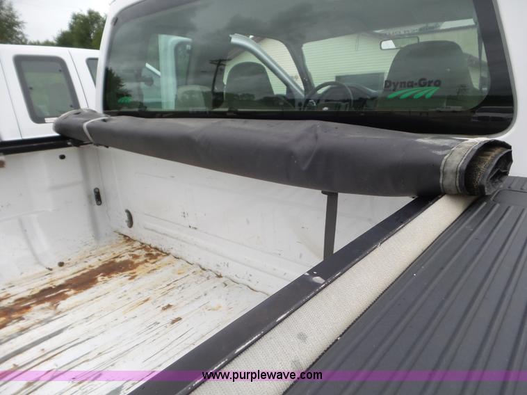 image for item L6933 2008 Ford F250 Super Duty SuperCab pickup truck