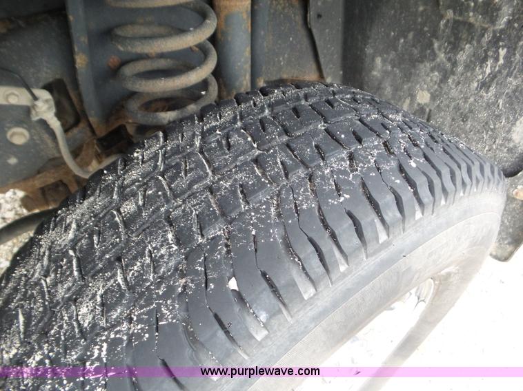 image for item L6933 2008 Ford F250 Super Duty SuperCab pickup truck