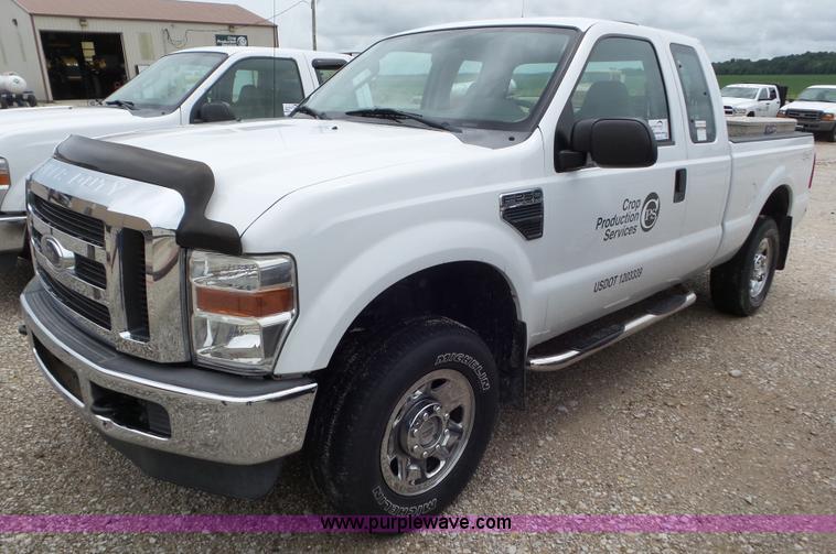 image for item L6934 2008 Ford F250 Super Duty SuperCab pickup truck