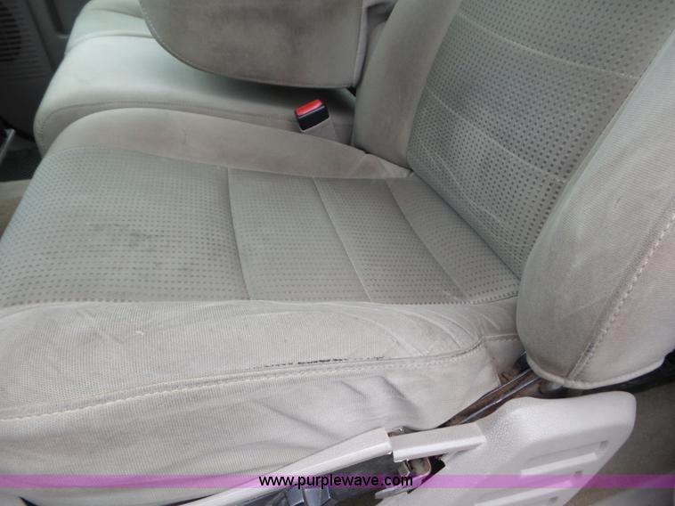 image for item L6934 2008 Ford F250 Super Duty SuperCab pickup truck