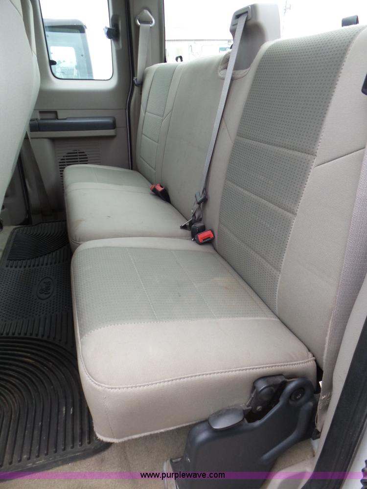 image for item L6934 2008 Ford F250 Super Duty SuperCab pickup truck