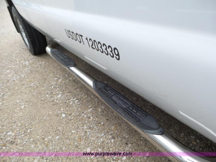 image for item L6934 2008 Ford F250 Super Duty SuperCab pickup truck
