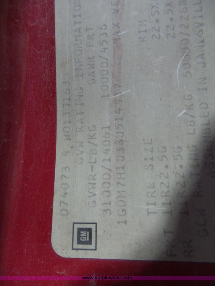 image for item L6936 1995 GMC TopKick 7000 flatbed truck