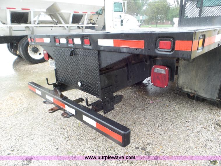 image for item L6938 1991 International 4900 flatbed truck