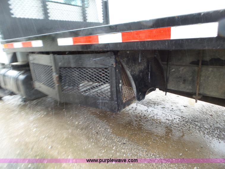 image for item L6938 1991 International 4900 flatbed truck