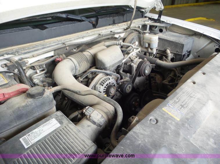 image for item L6942 2009 Chevrolet Silverado 1500 pickup truck