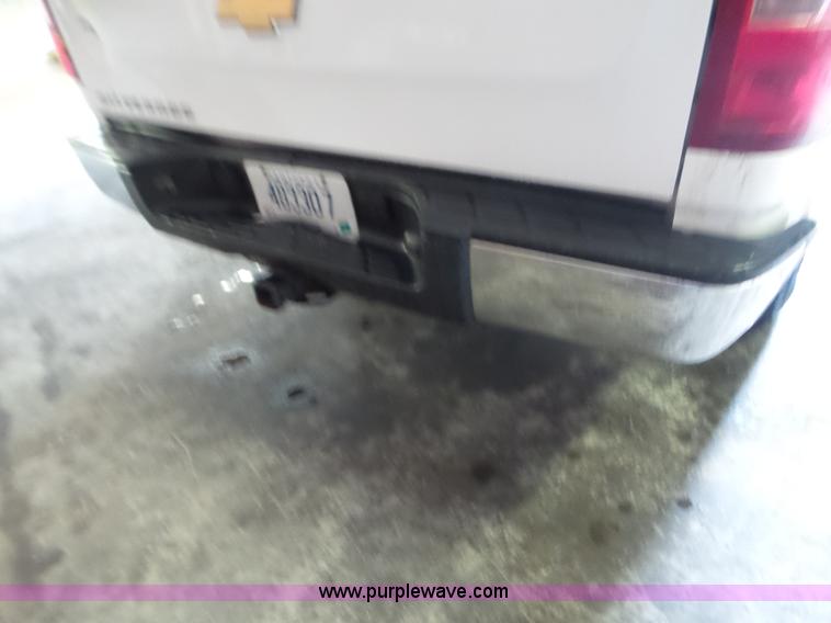 image for item L6942 2009 Chevrolet Silverado 1500 pickup truck